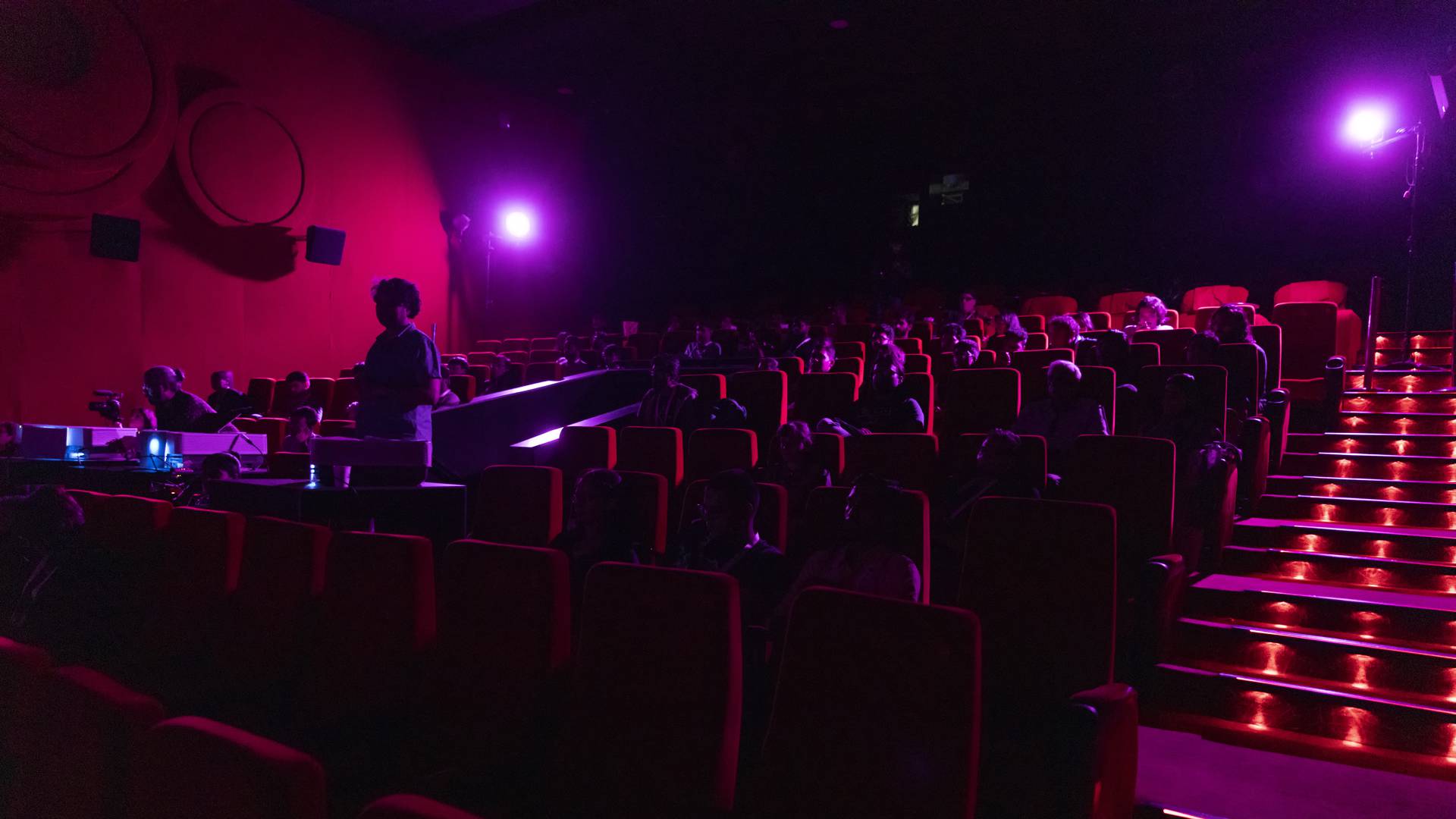 TNM 3: Multi-Screen Cinema 24
